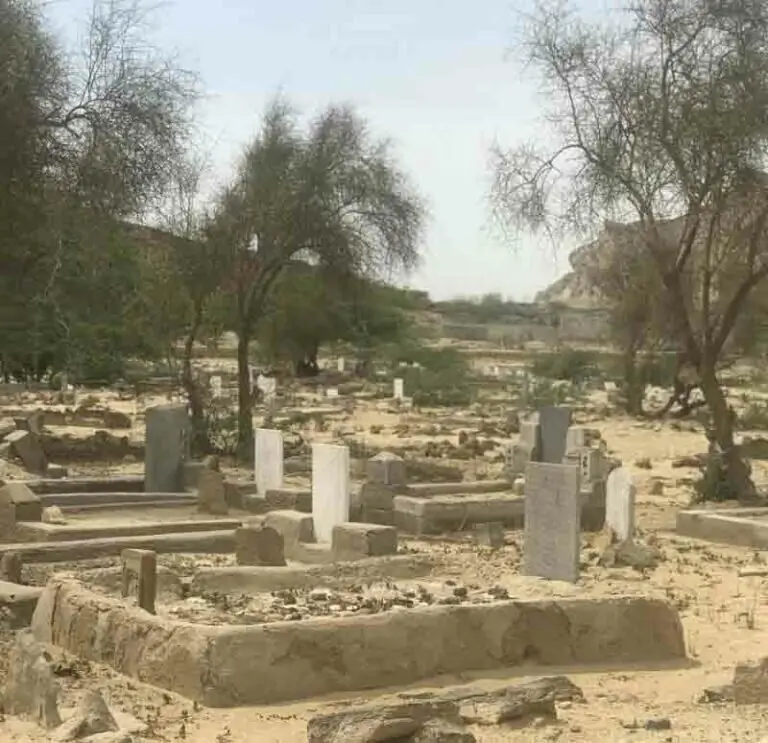 گورستان جنها