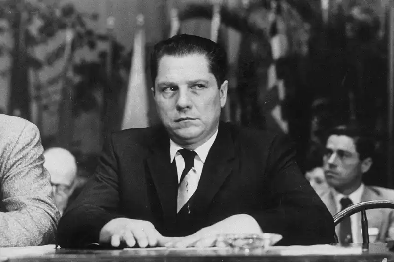 عکس جیمی هوفا، رهبر معروف اتحادیه کارگری بود که سال ۱۹۷۵ ناپدید شد