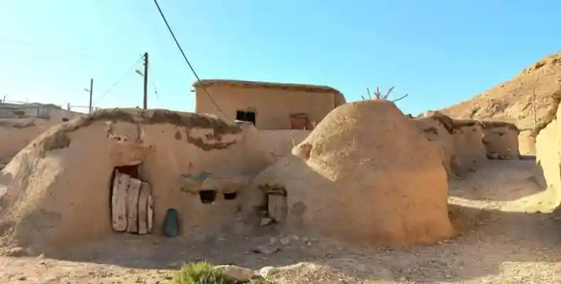 عکس خانه های روستای ماخونیک
